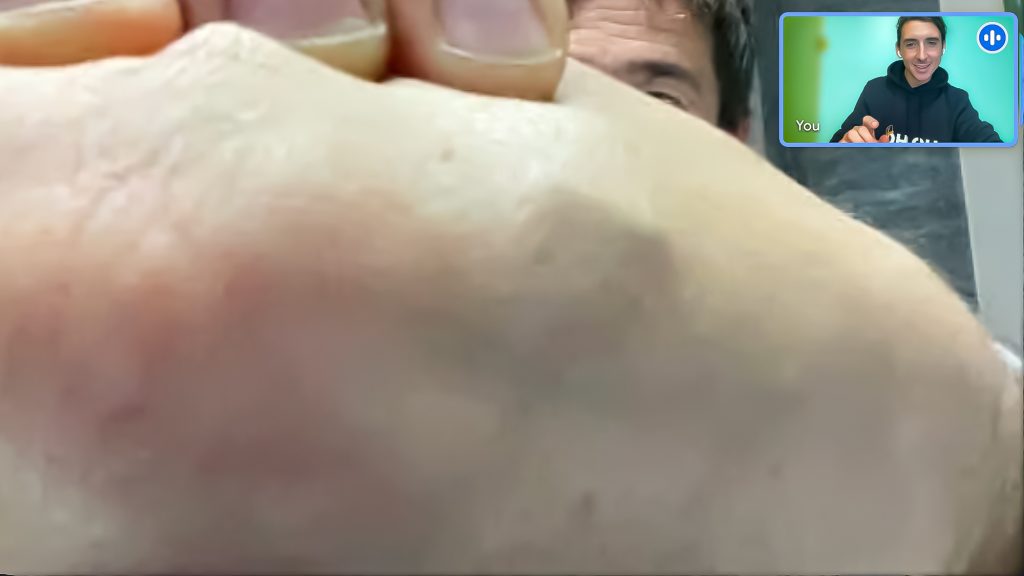 یک بیت کوینر تراشه‌ای برای انجام پرداخت‌های مبتنی بر شبکه لایتنینگ در دست خود کاشته است